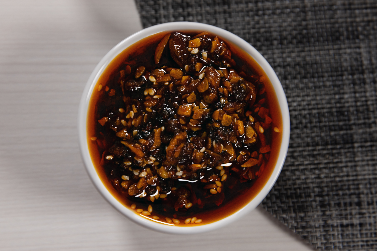 Crunchy Garlic with Chili Oil - Savor Imports